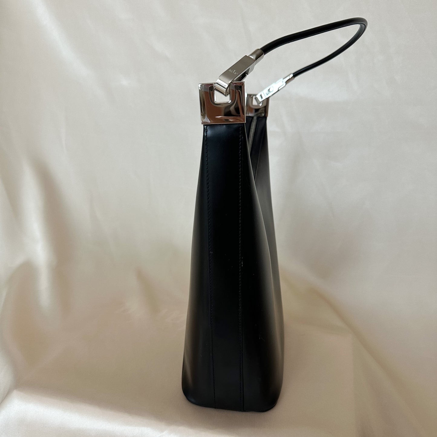 Gucci Black Leather Shoulder Bag