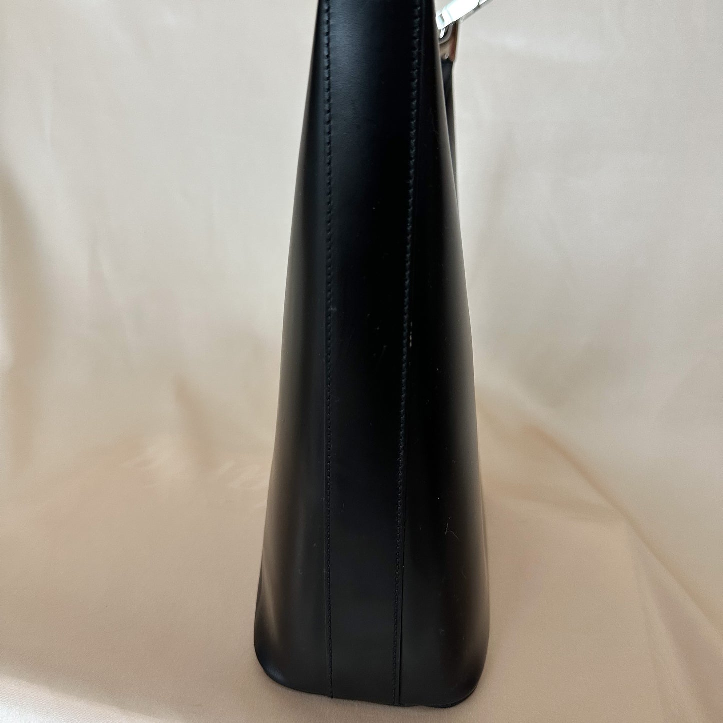 Gucci Black Leather Shoulder Bag