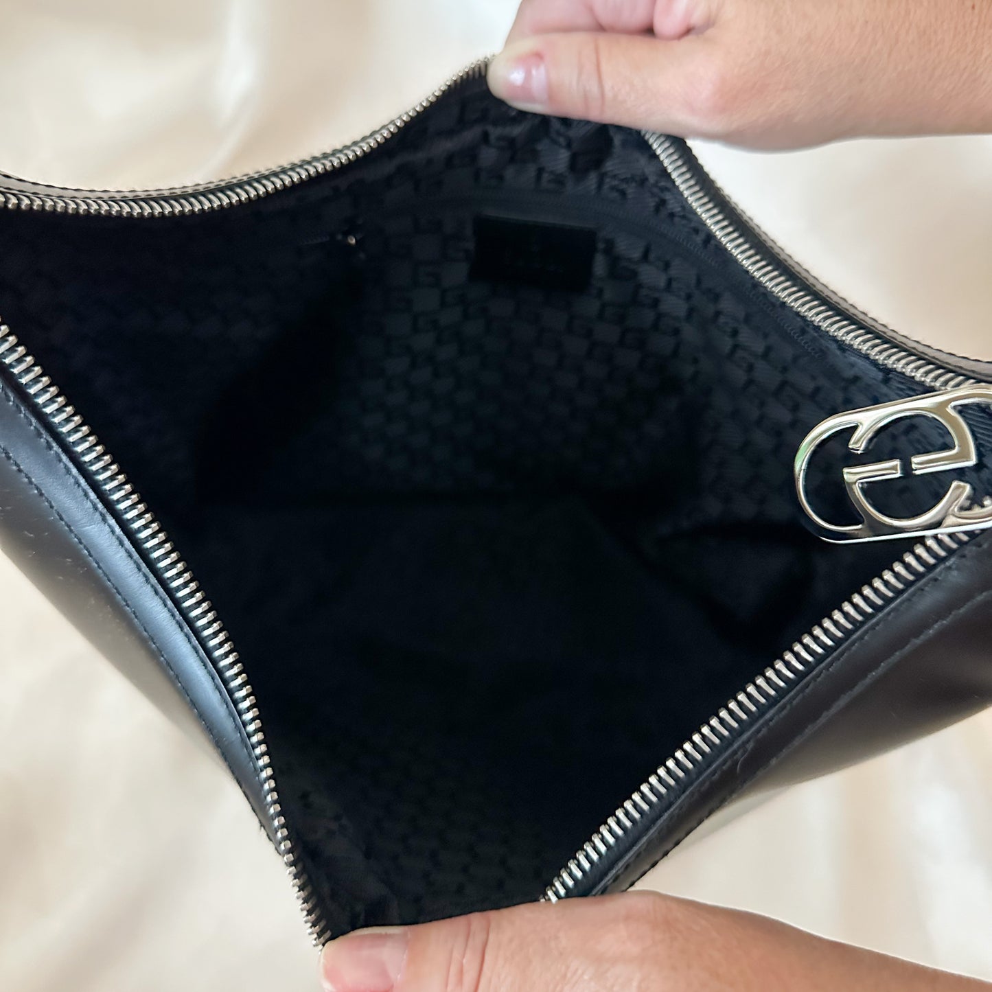 Gucci Black Leather Shoulder Bag